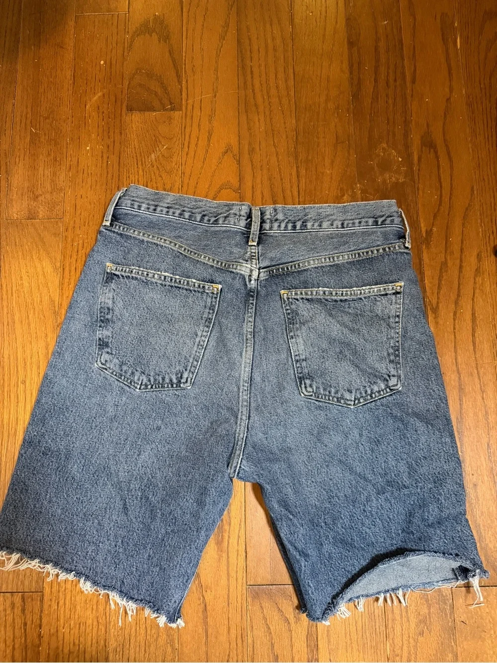 Agolde Denim 90s Style 7.5” Long Cut-Off Shorts